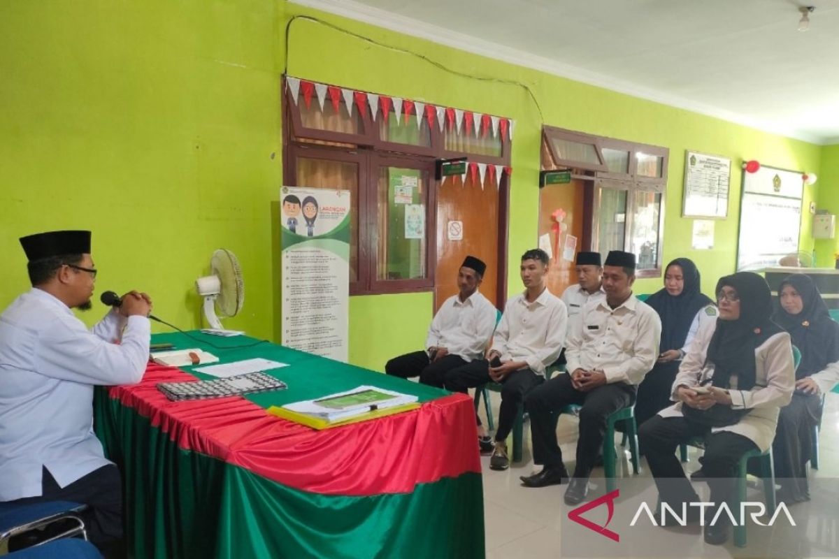 Kantor Kemenag tingkatkan kualitas penyuluh agama Islam di Bolmut