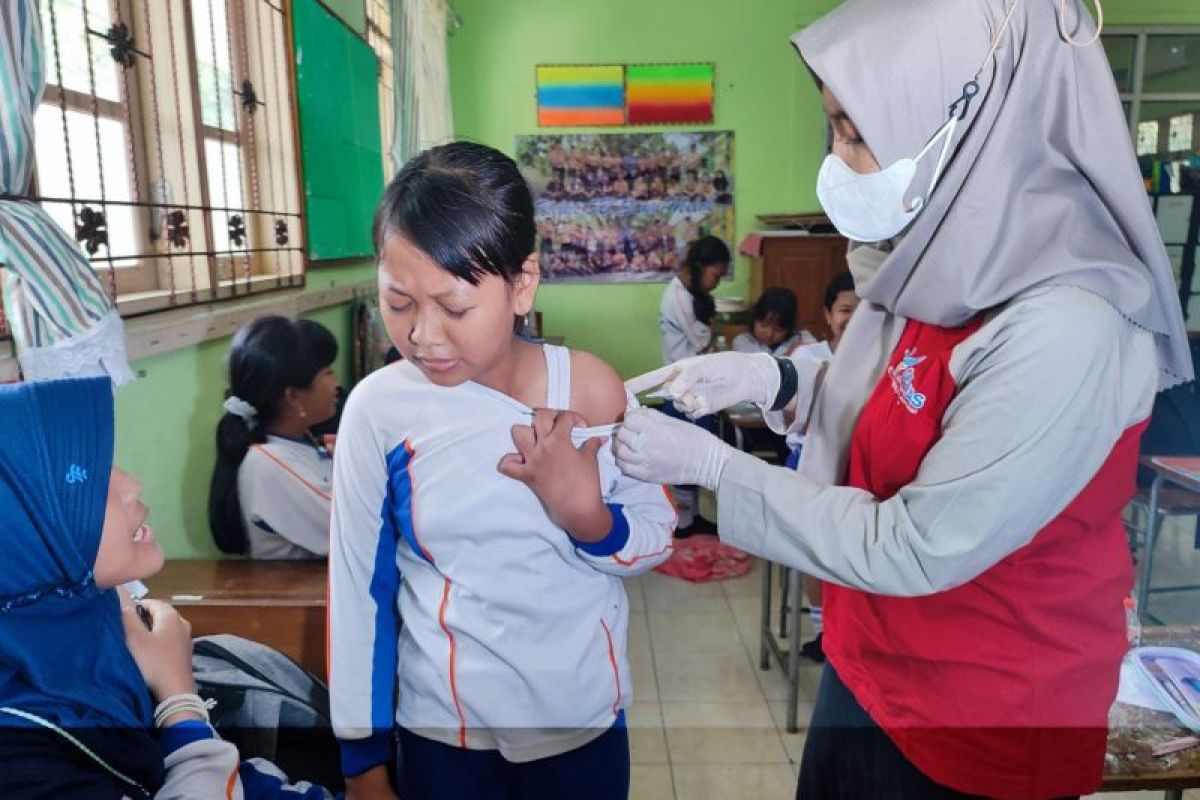 Pemkab Banyuwangi targetkan vaksinasi HPV bagi 21 ribu siswa perempuan