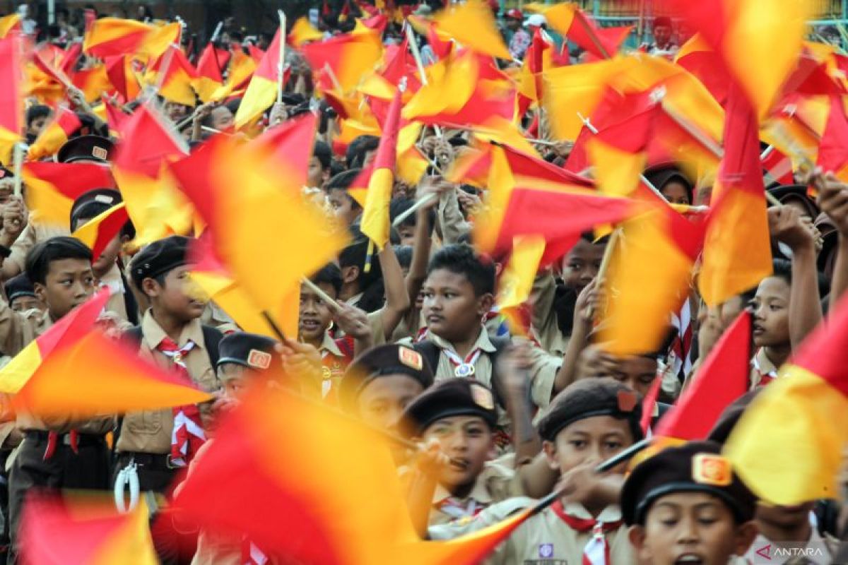 Pramuka di sekolah harus diperkuat guna bangun karakter anak