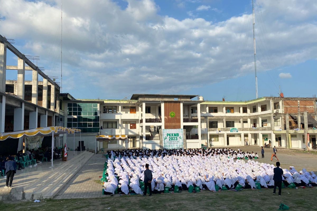 1.070 mahasiswa baru IAIH NW ikuti PKKMB 2023