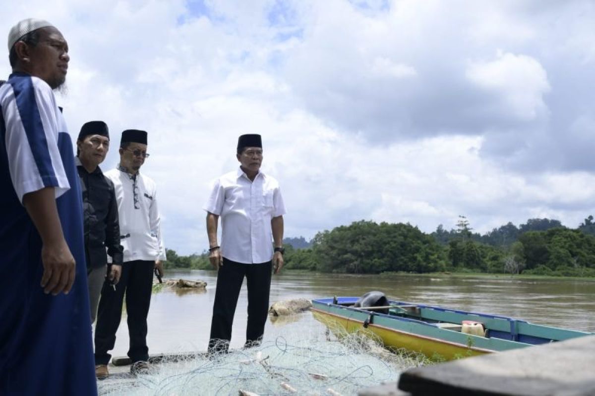 Kunjungan Spontan Gubernur ke Tanjung Rumbia