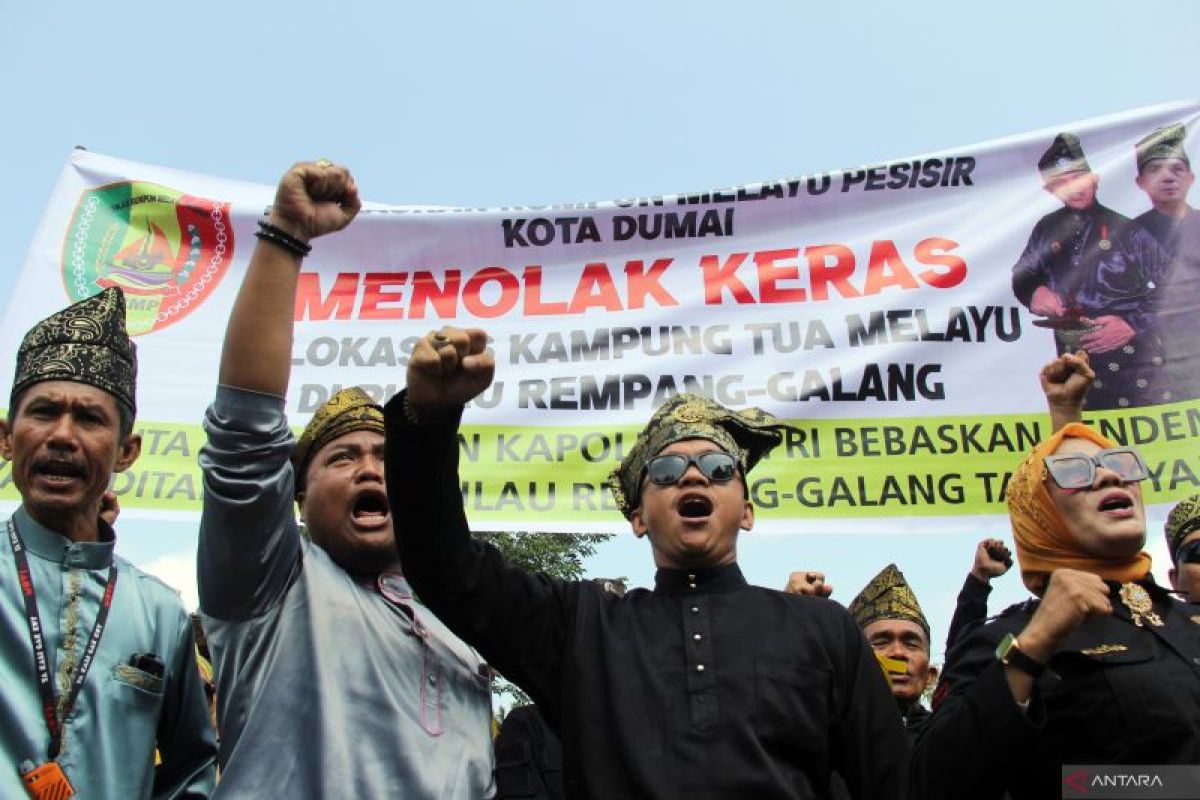 Hoaks! UAS dipanggil polisi karena bantu warga Rempang