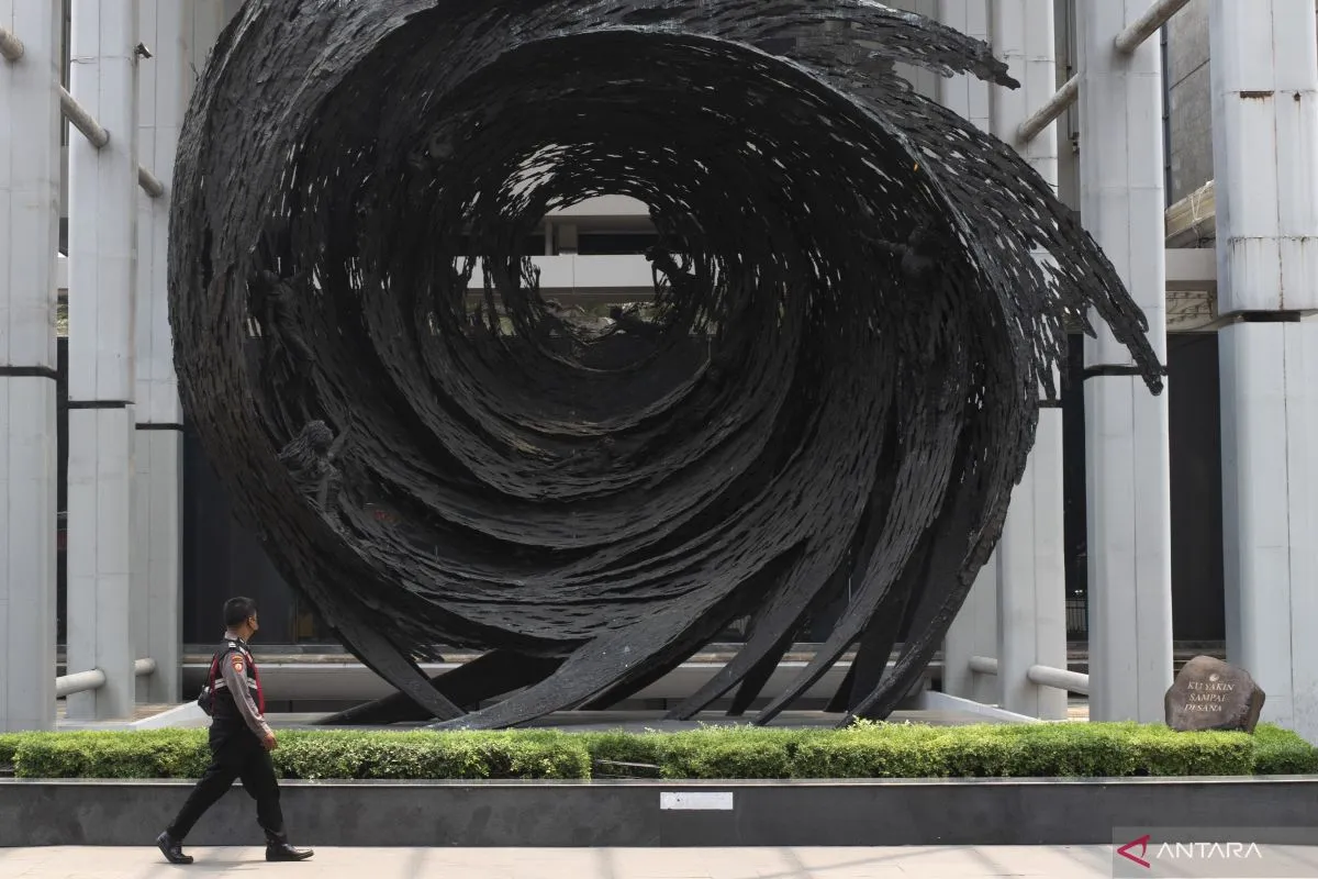 police-investigate-security-and-electrical-systems-at-the-national-museum