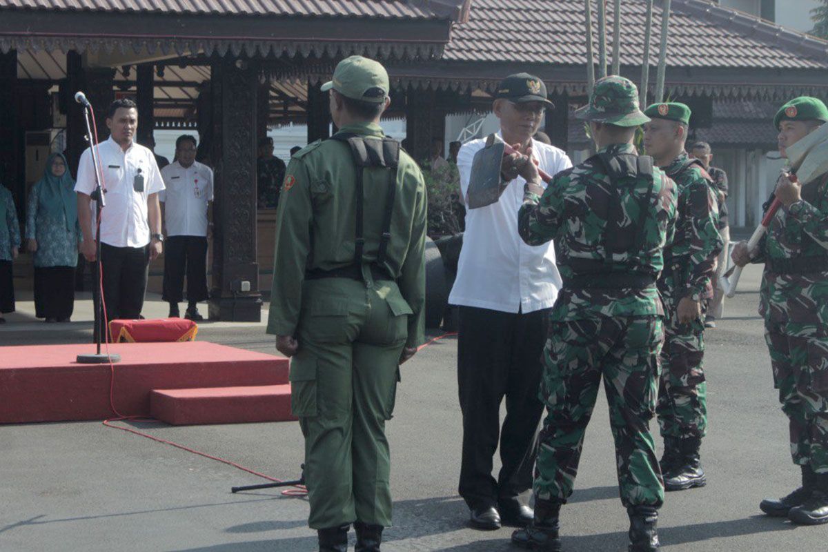 Bupati Purbalingga harapkan warga Desa Cendana sukseskan kegiatan  TMMD