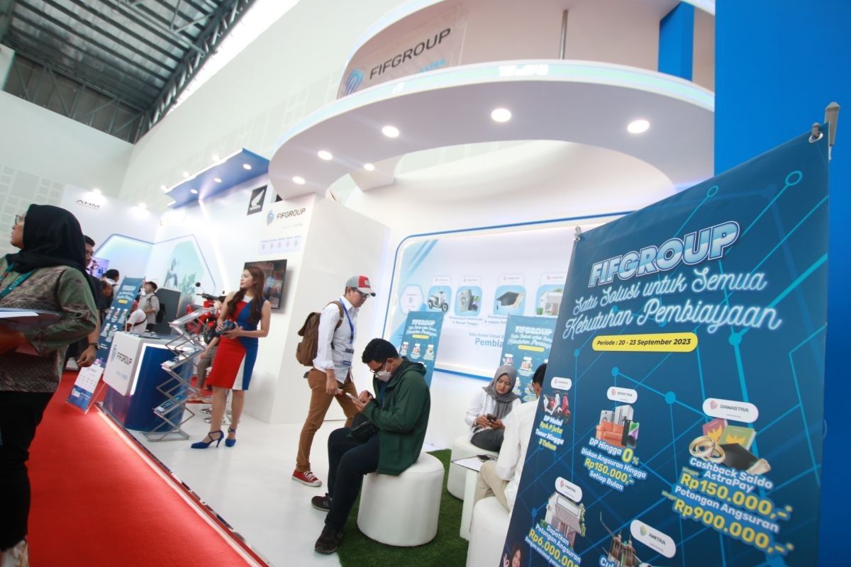 FIFGroup hadirkan promo khusus sepeda motor Honda di pameran otomotif IEMS 2023