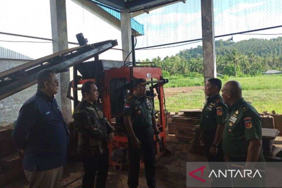 Sinergi TNI dan PLN manfaatkan FABA PLTU Amurang