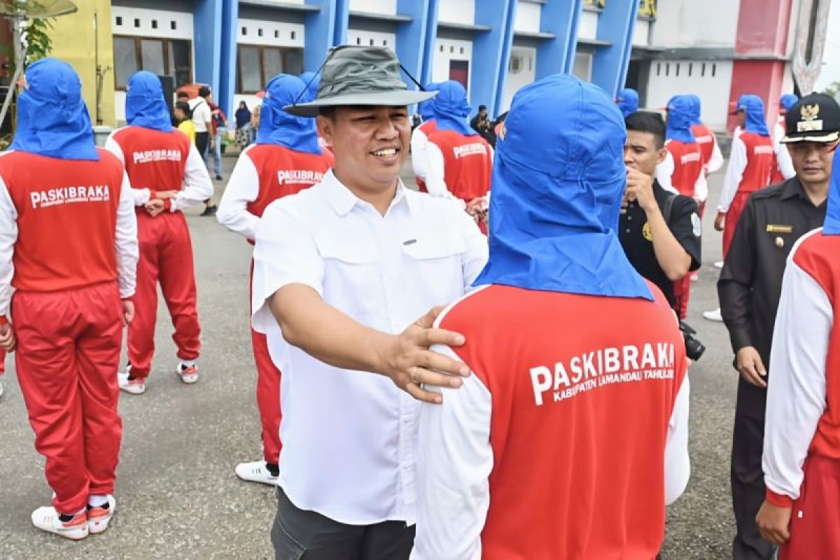 Bupati Lamandau minta Paskibraka teladani semangat para pejuang