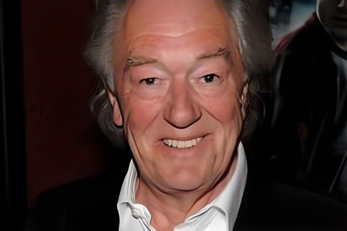 Pemeran 'Harry Potter' beri penghormatan pada mendiang Michael Gambon