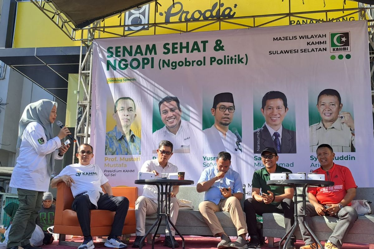 Kahmi Sulsel menggelar ngobrol Pilpres 2024 menghadirkan tiga relawan capres