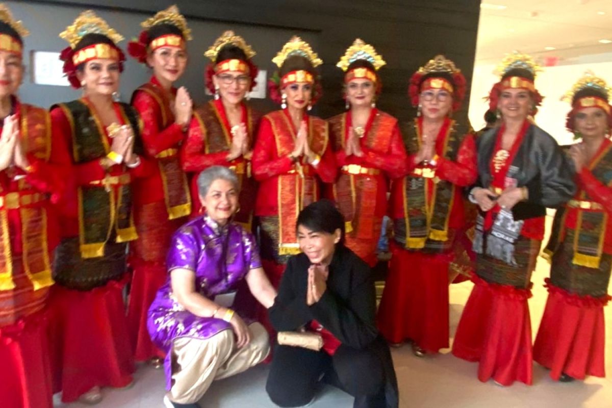 Catatan Ilham Bintang -Tarian Wonderful Indonesia sukses dipentaskan di Washington DC