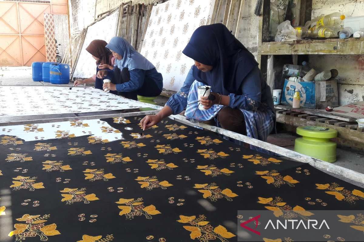 Pemkab:  Perajin batik Temanggung perlu tingkatkan kualitas