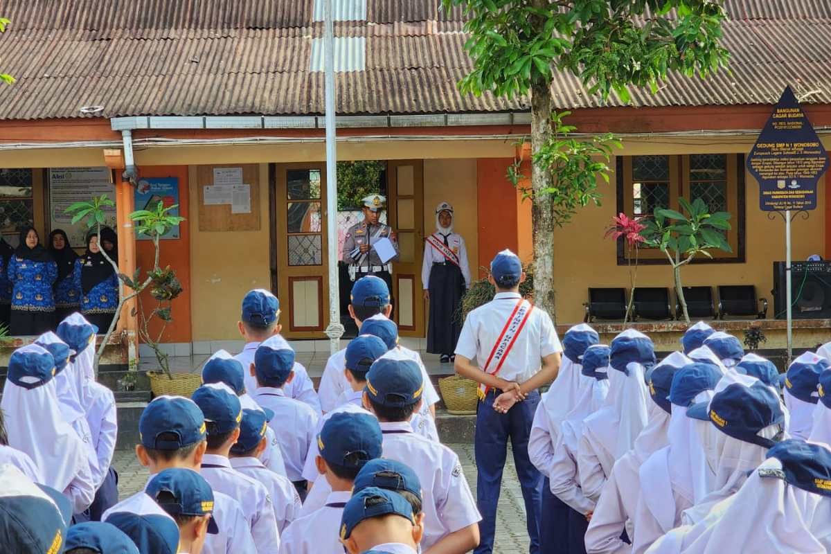 Perwirav Polres Wonosobo jadi irup di sekolah cegah perundungan