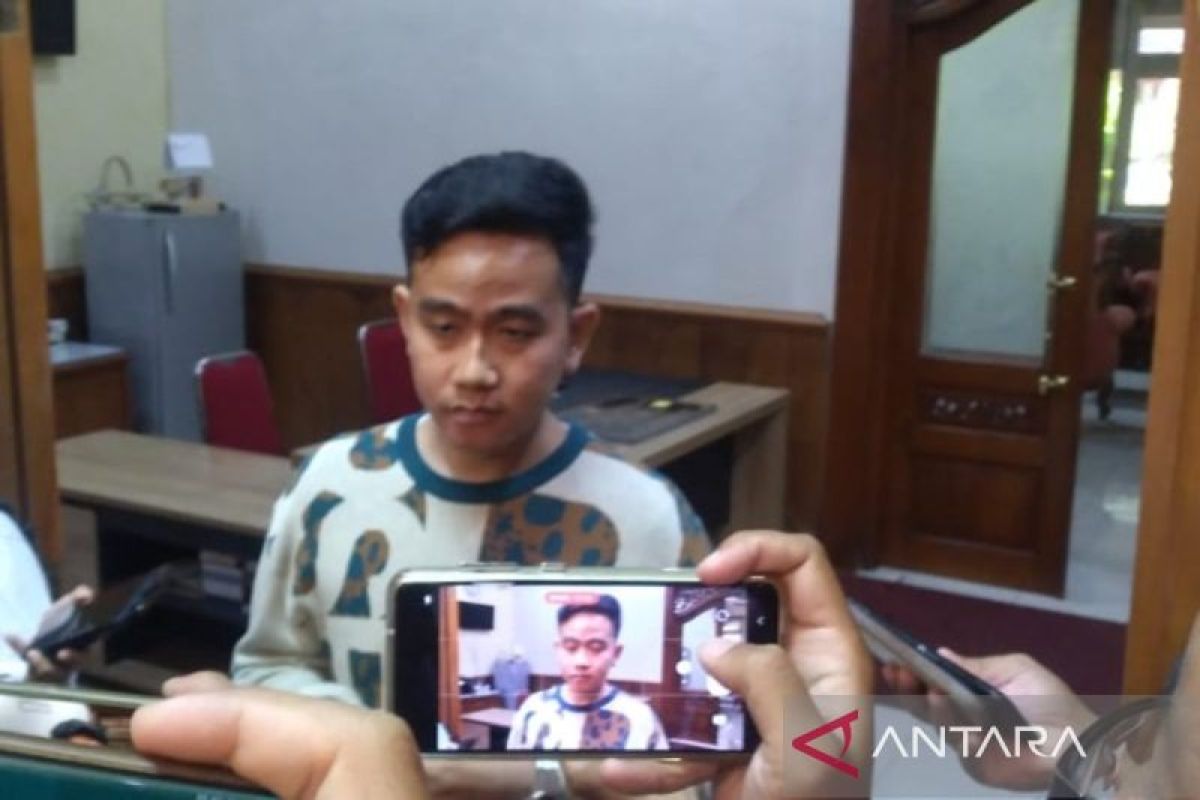 Pemkot Surakarta sikapi keluhan sepinya penjualan di Pasar Klewer