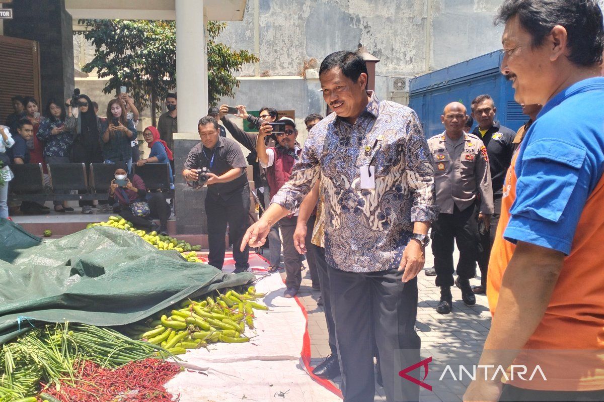 Pemadaman api di Gunung Lawu akan gunakan water  bombing