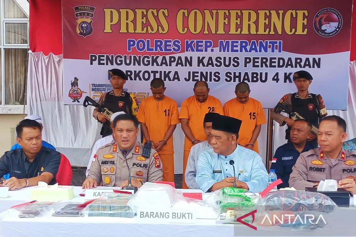 Tiga pengedar sabu 4 kilogram dari Malaysia diringkus di Meranti