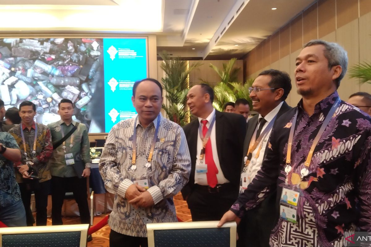 Menkominfo pastikan jaringan internet kencang di KTT AIS Forum