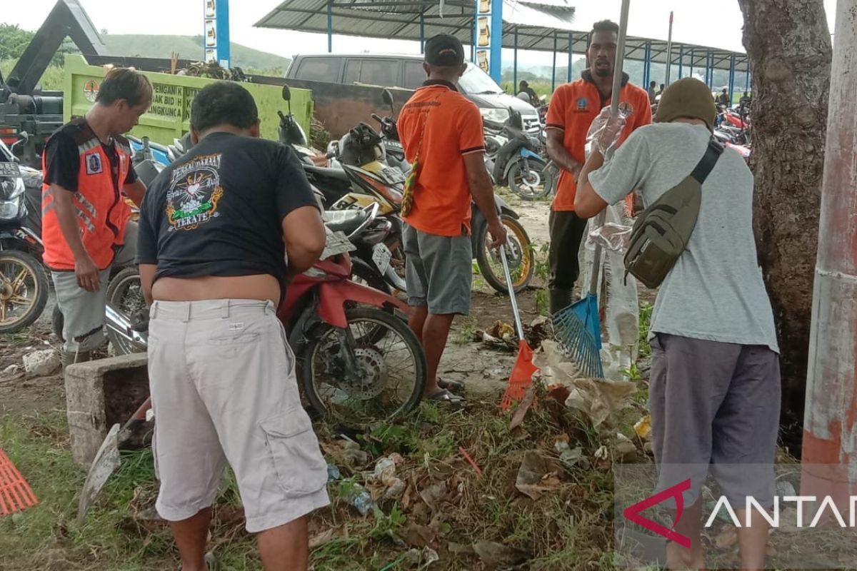 DLH operasikan 23 truk pengangkut sampah di Sentani