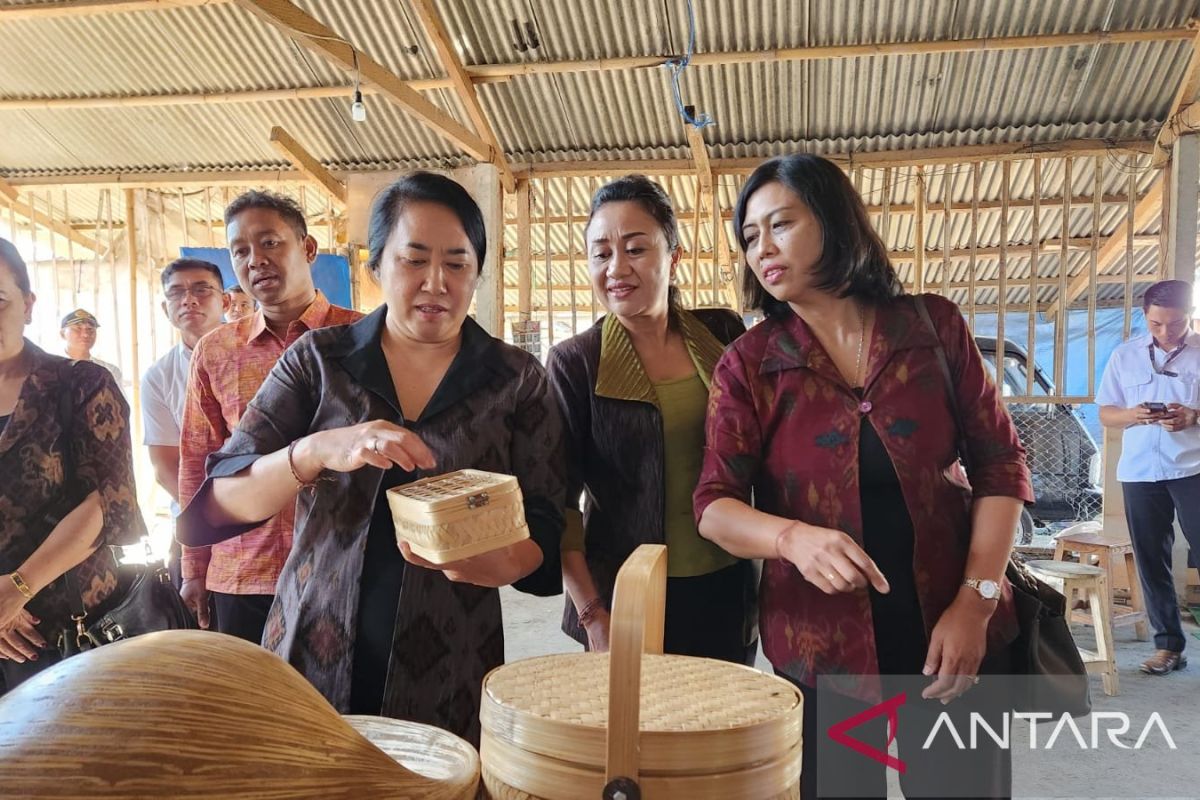 Pemkab Bangli bantu IKM kopi dan kerajinan