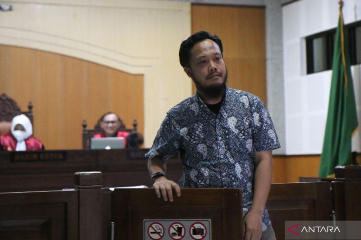 Syahbandar menerbitkan SPB 249.000 metrik ton hasil tambang PT AMG