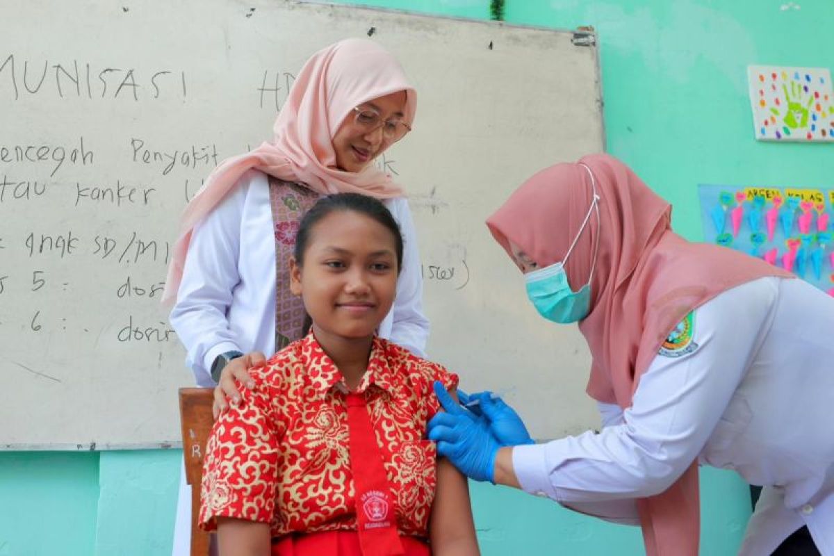 Dokter sebut vaksin HPV perlu diberikan sedini mungkin