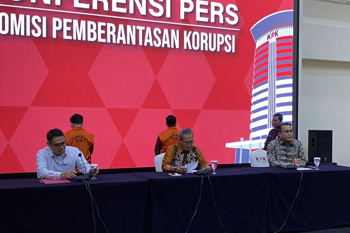 kpk-arrests-former-agriculture-minister-limpo