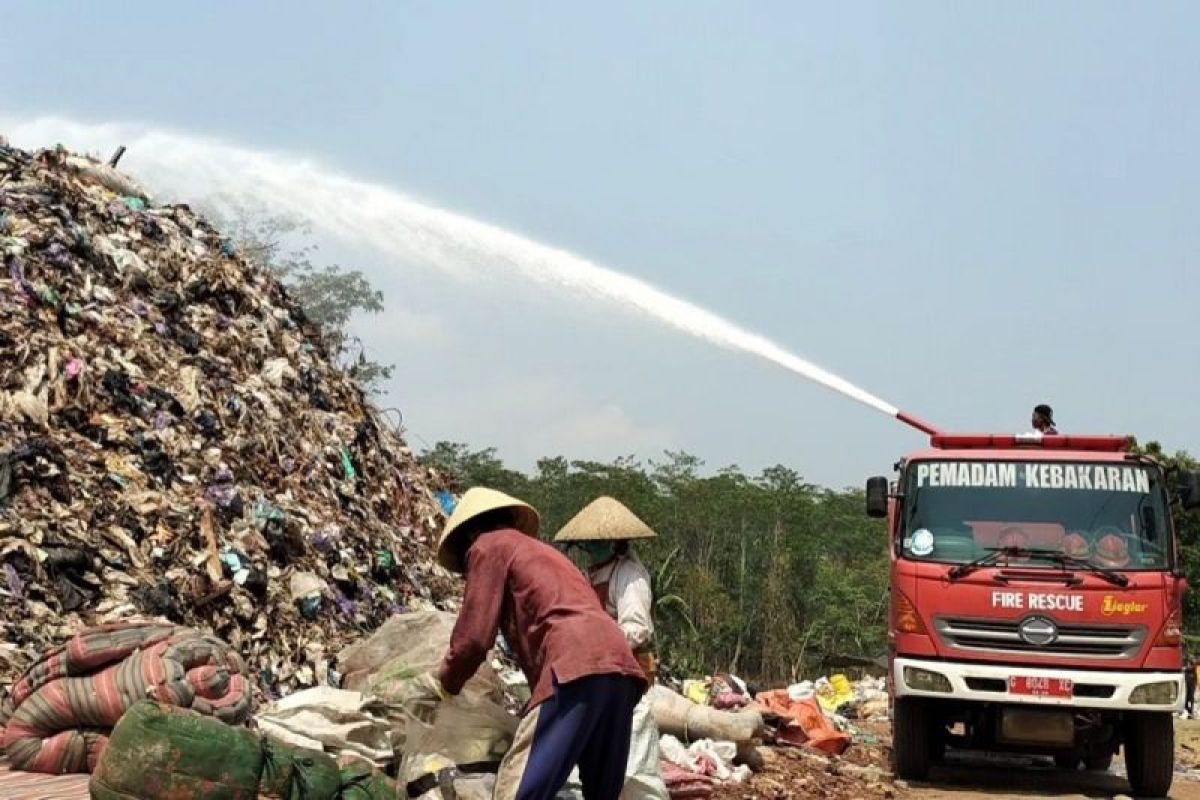 Pemkab Batang cegah kebakaran di TPA