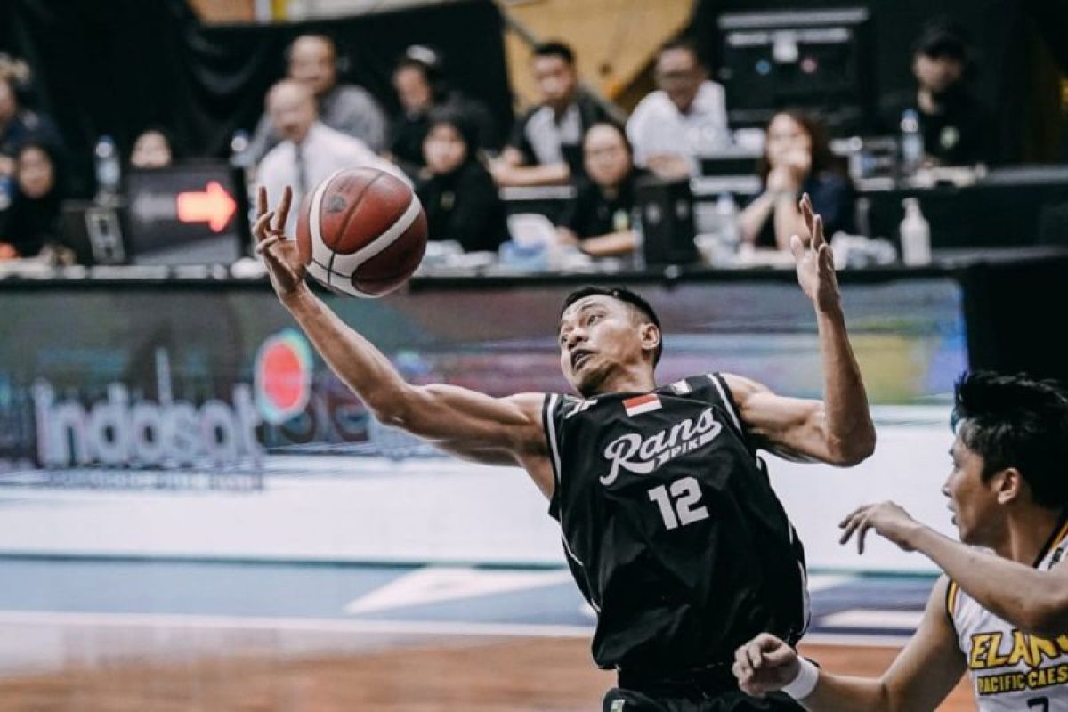 Fadlan Minallah akhiri karier basket di RANS PIK