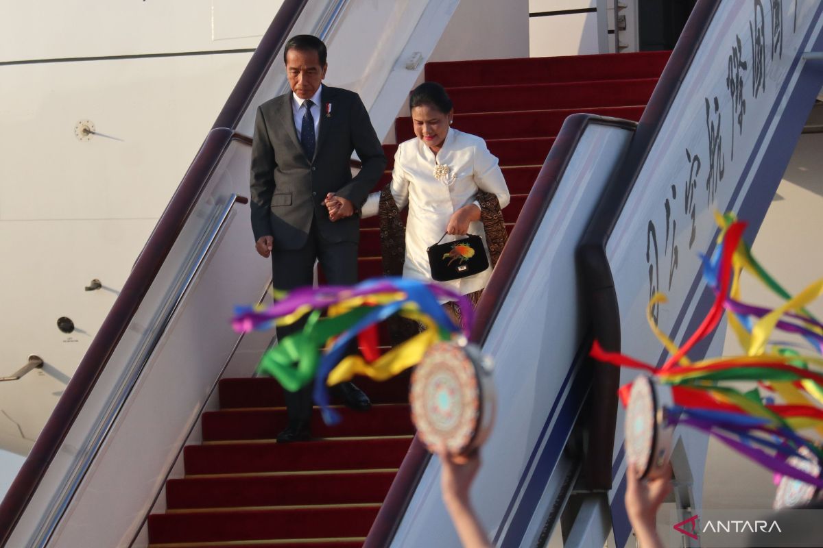 Presiden Jokowi tiba di China