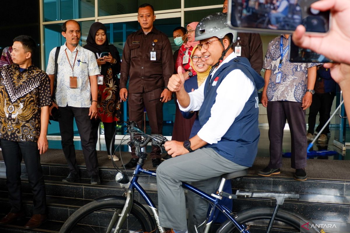 Anies Baswedan cek kesehatan di RSUP  Fatmawati untuk daftar capres