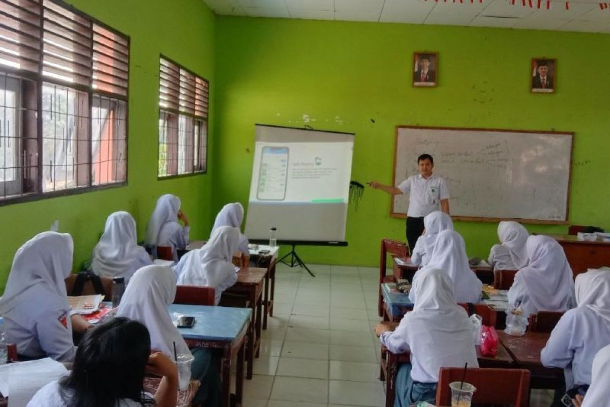 Kenalkan aplikasi mobile JKN kepada siswa SMK, BPJS Kesehatan sambangi sekolah