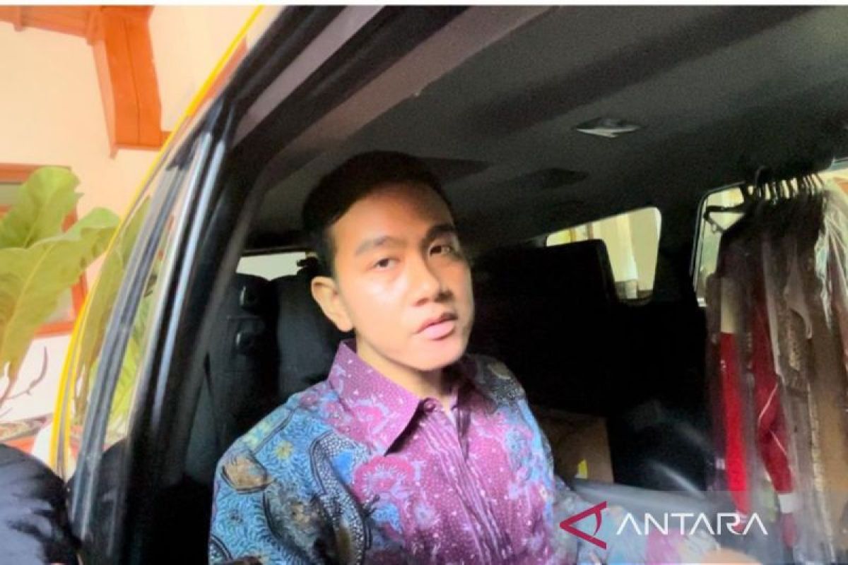 Gibran bantah sudah urus SKCK untuk pendaftaran  bacawapres