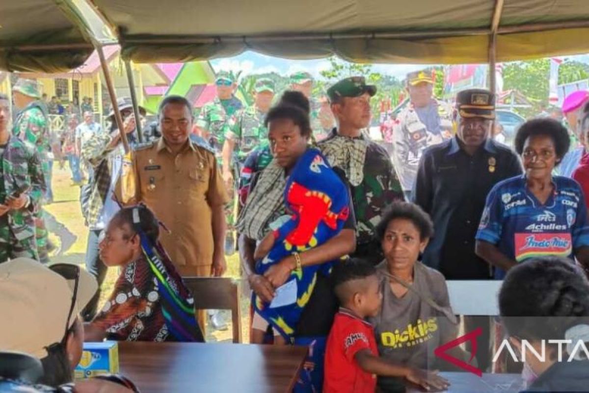 Pemkab Jayapura sosialisasi stunting dan bahaya narkoba di Distrik Airu