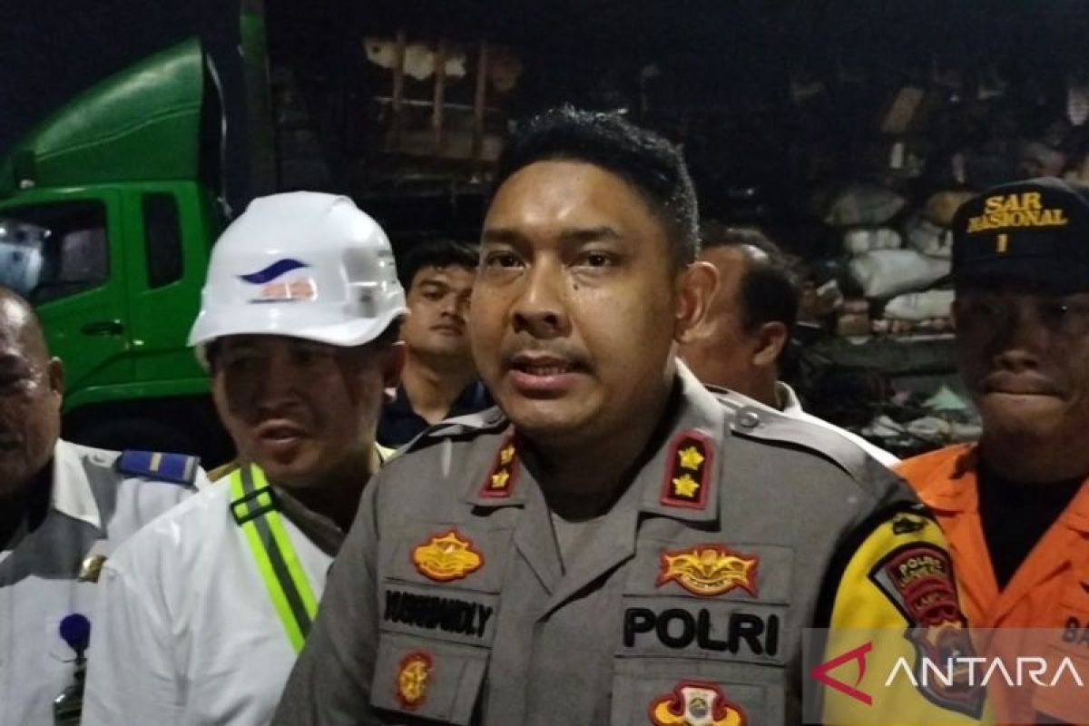 Penyebab kebakaran KMP Tranship 1 di Bakauheni akibat mobil terbakar