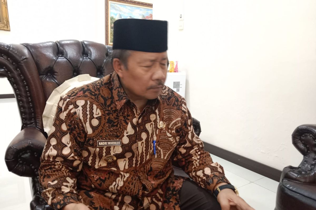 Agam Sumbar terus benahi objek wisata tarik pengunjung