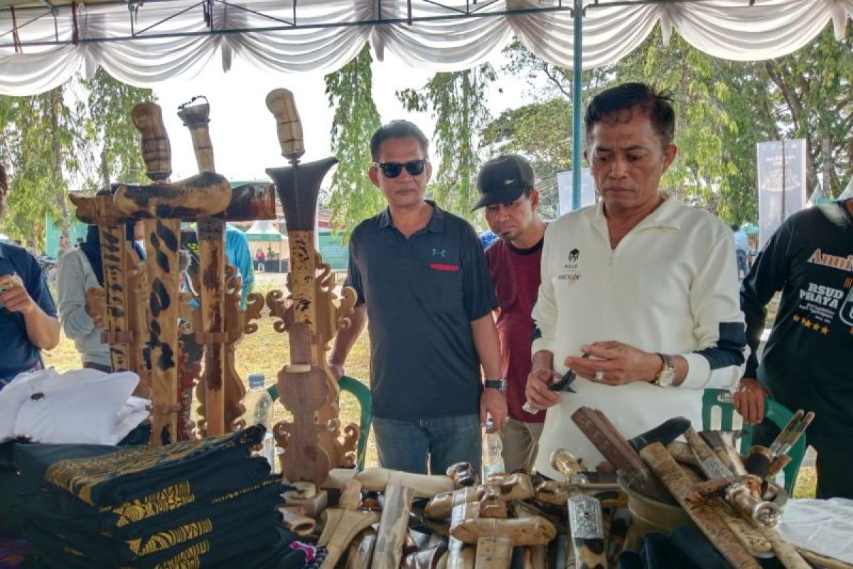 Pameran Keris Lombok Tengah edukasi pemuda lestarikan budaya