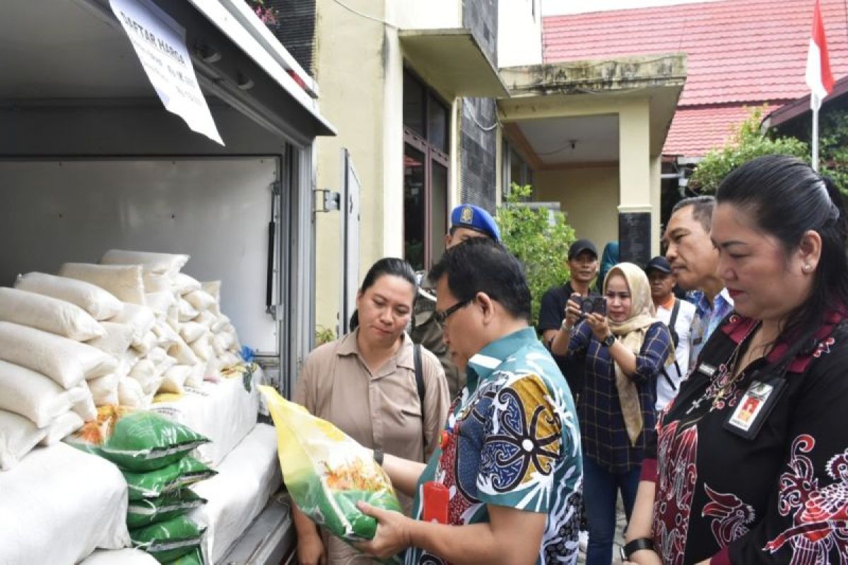 Pemkab Kapuas gelar Gerakan Pangan Murah jaga stabilitas harga