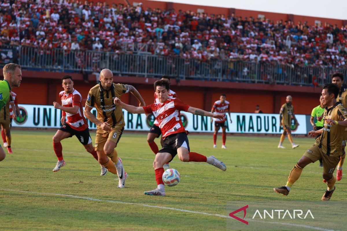 Dewa United hajar Madura United 4-1