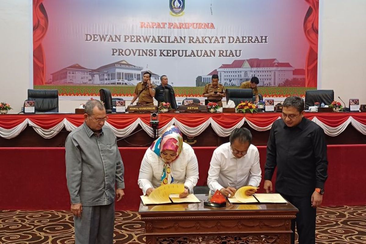 DPRD dan Pemprov Kepri sepakati KUA-PPAS APBD 2024 sebesar Rp4,328 triliun