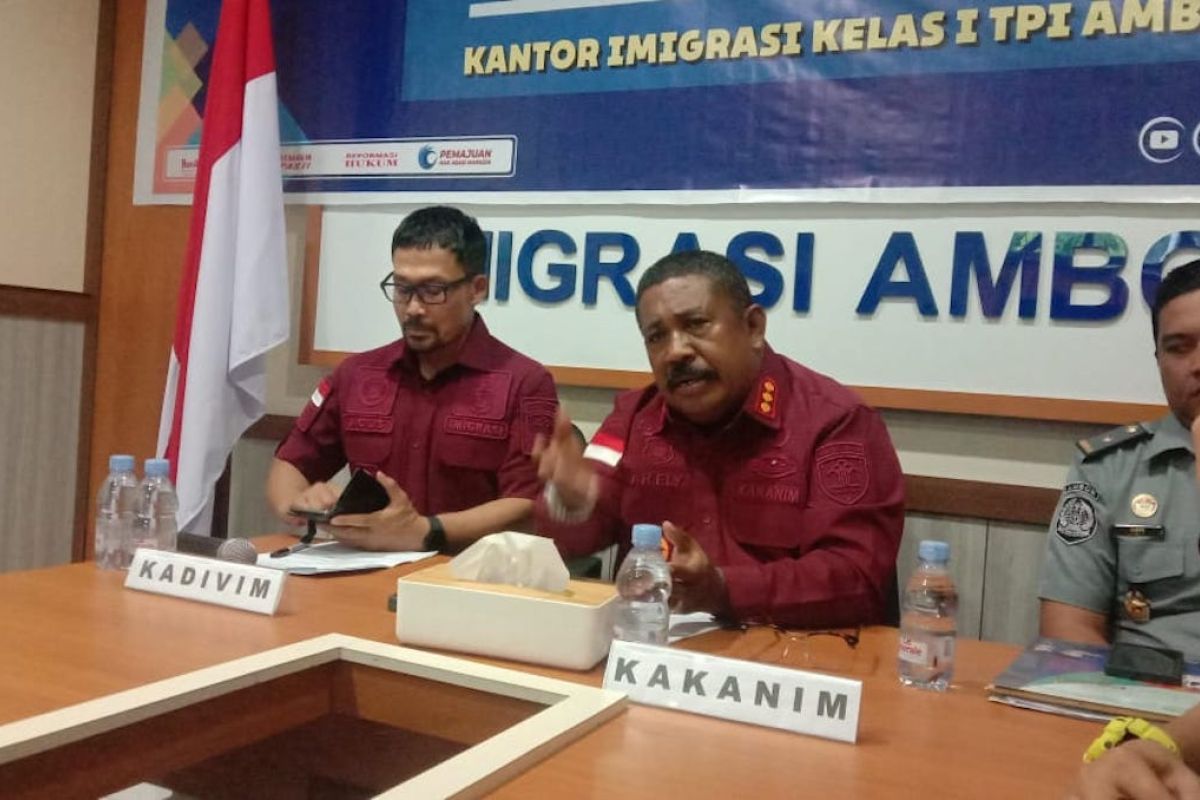 Kantor Imigrasi Ambon pastikan WNA Belanda tak langgar izin keimigrasian