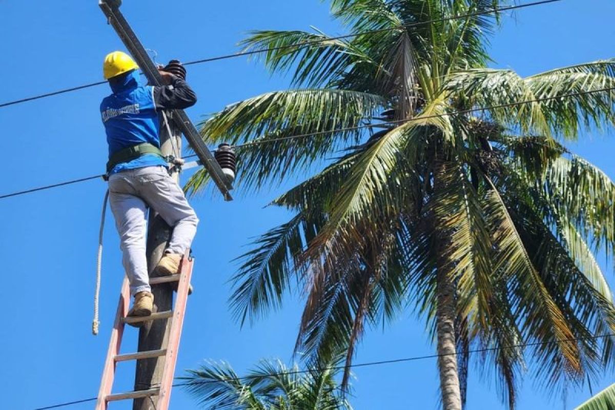 PLN Sulselrabar lakukan langkah preventif mengantisipasi musim hujan