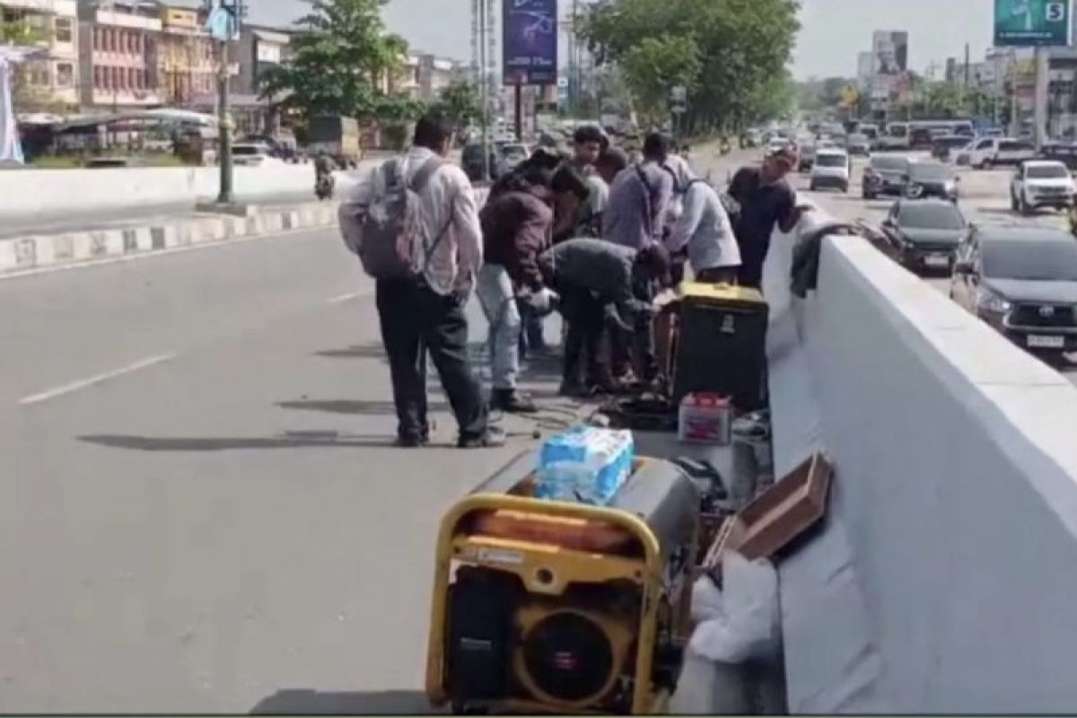 KPK periksa fisik jembatan layang di Pekanbaru