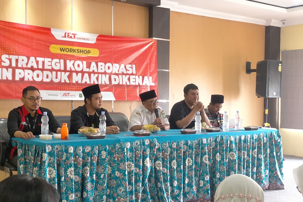 UMKM Neglasari Tangerang diberi pelatihan pemasaran