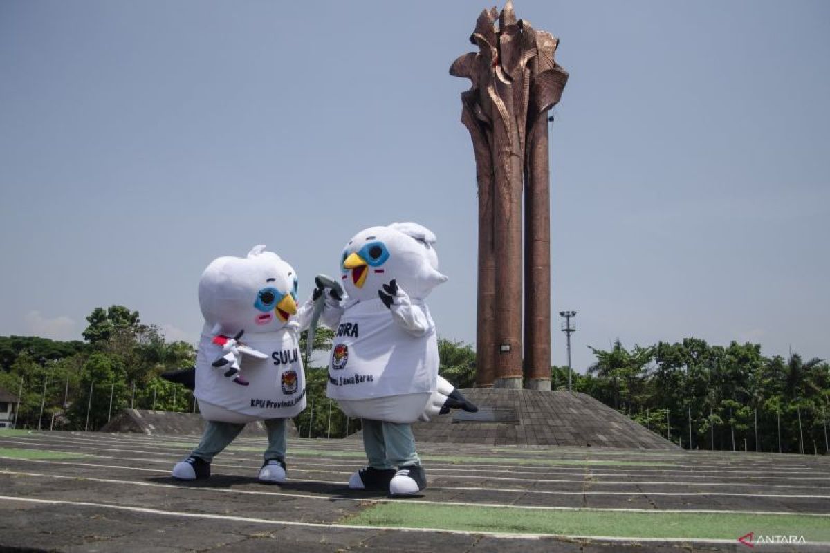 Kirab Pemilu 2024 di Bandung