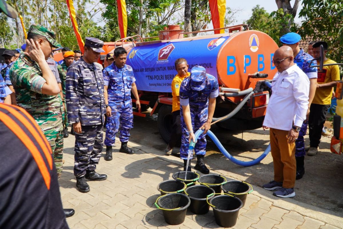 BPBD Gunungkidul mengajukan tambahan pengadaan 300 tangki atasi kekeringan