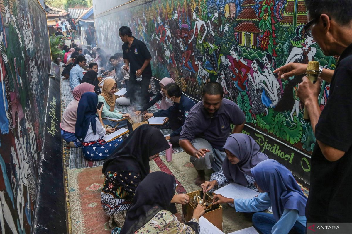 Lapas Perempuan Palembang berikan pelatihan membatik ke warga binaan