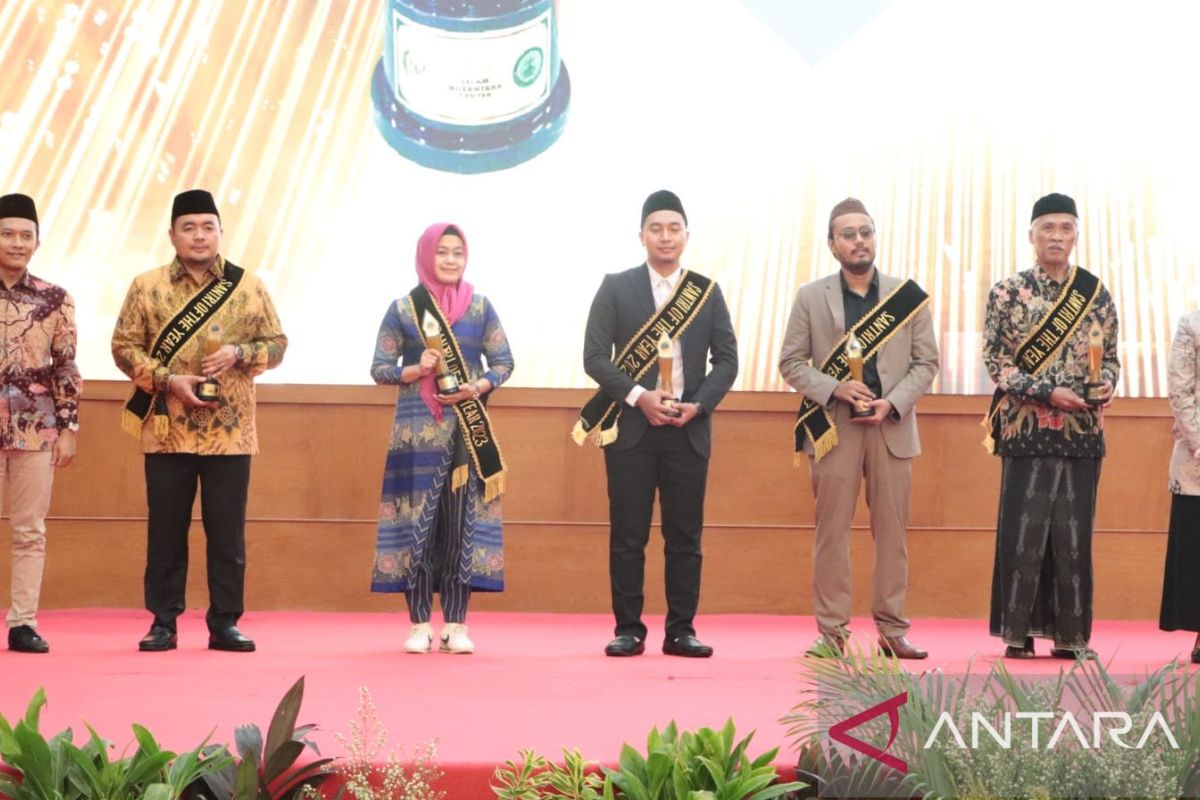 "Santri of The Year 2023" penghargaan untuk santri inspiratif