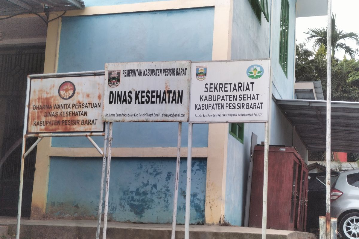 Dinkes Pesisir Barat tangani 54 kasus gigitan hewan penular rabies