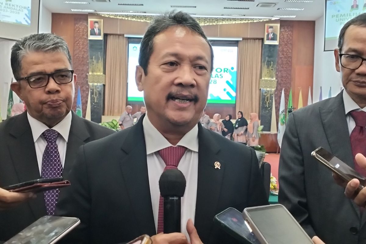 MWA tetapkan Efa Yonnedi Rektor Unand periode 2023-2028