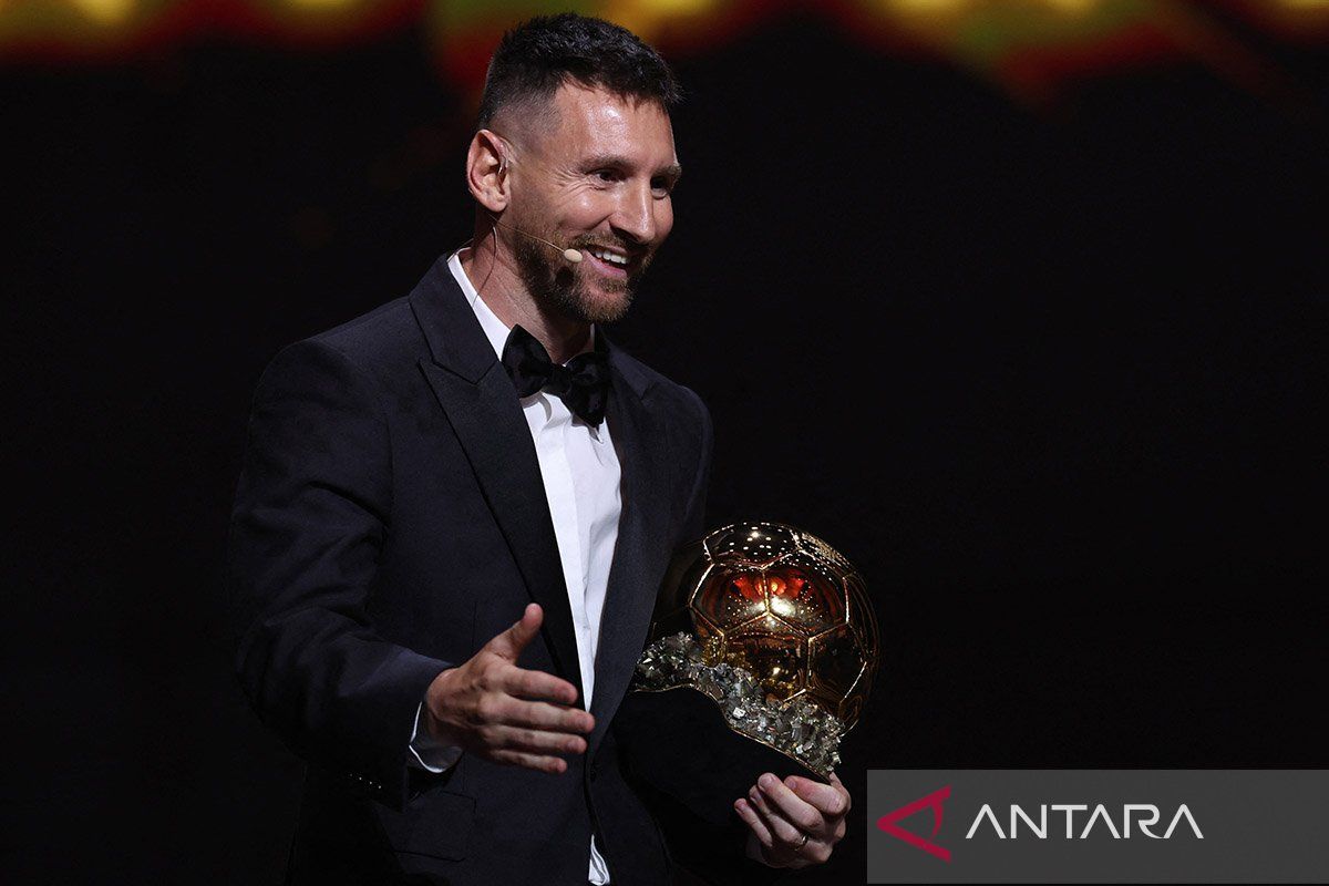 Lionel Messi raih penghargaan Ballon d'Or untuk kedelapan kalinya