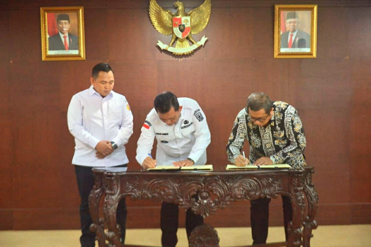 Pemprov Kepri, KPU dan Bawaslu teken NPHD Pilkada 2024